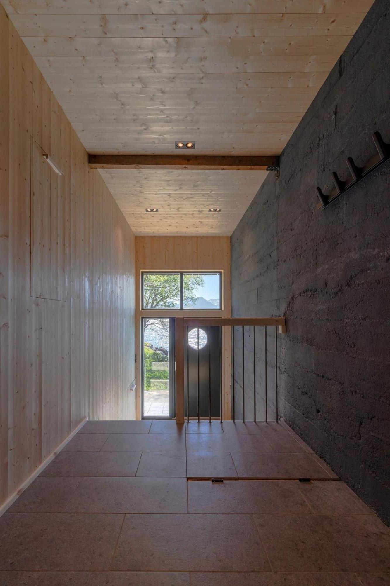 Minkfarmen, Spacious Seaside Cabin With Scenic View Ramberg Bagian luar foto